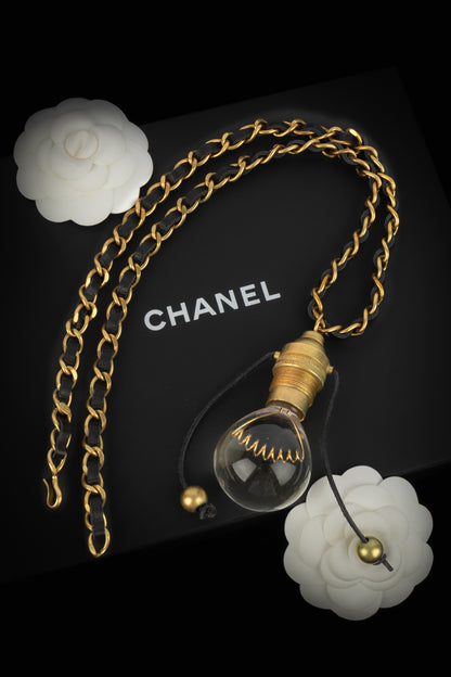Collier "Ampoule" Chanel Eté 1994