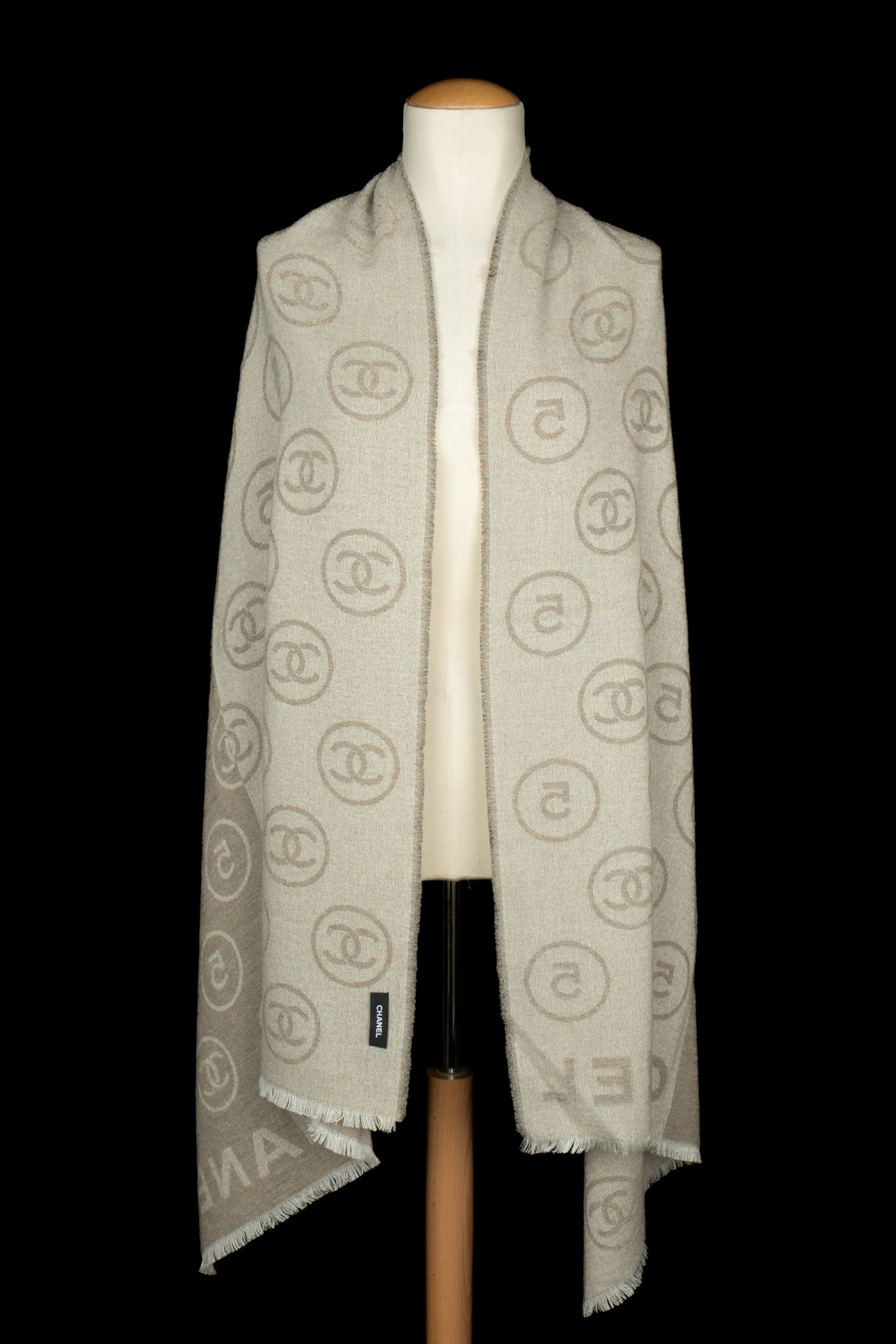 Écharpe à logo Chanel