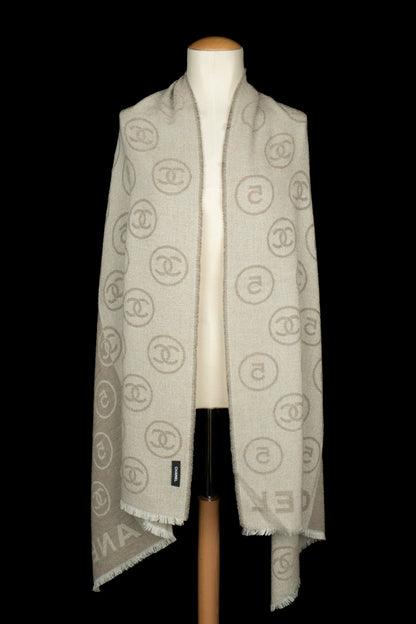 Écharpe à logo Chanel