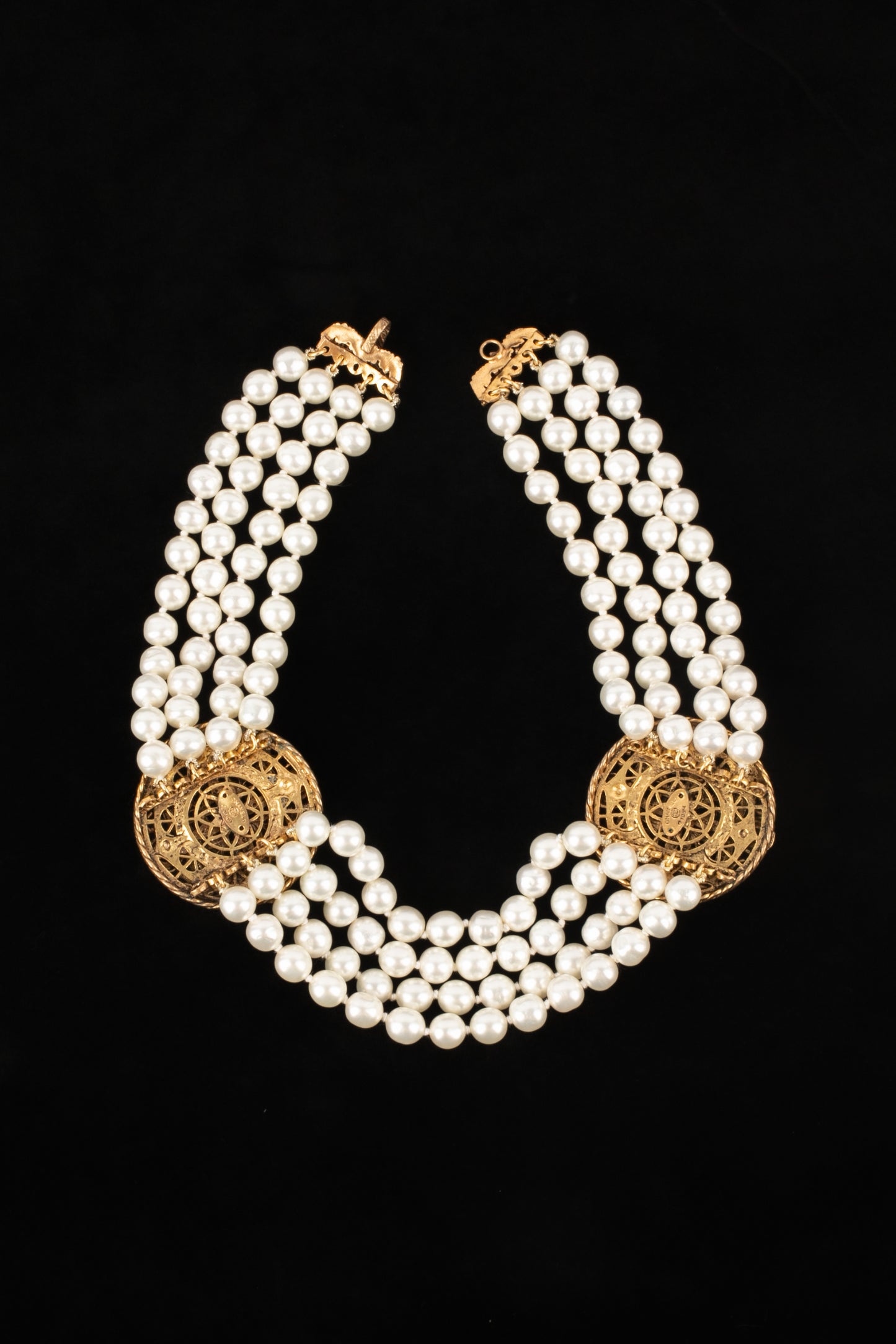 Collier ras de cou Chanel 1984