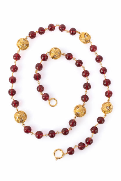 Collier de perles rouges Chanel 1990's