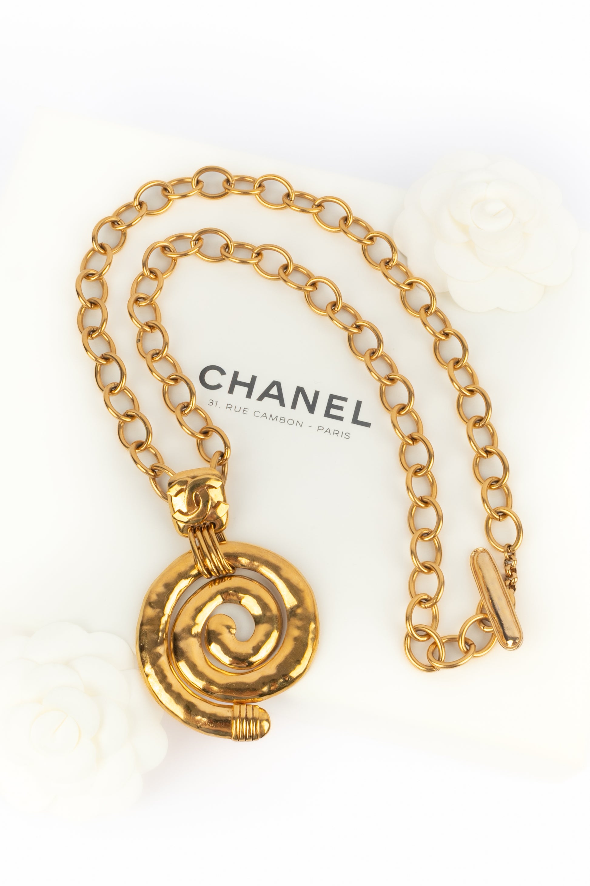 Collier pendentif Chanel 1995