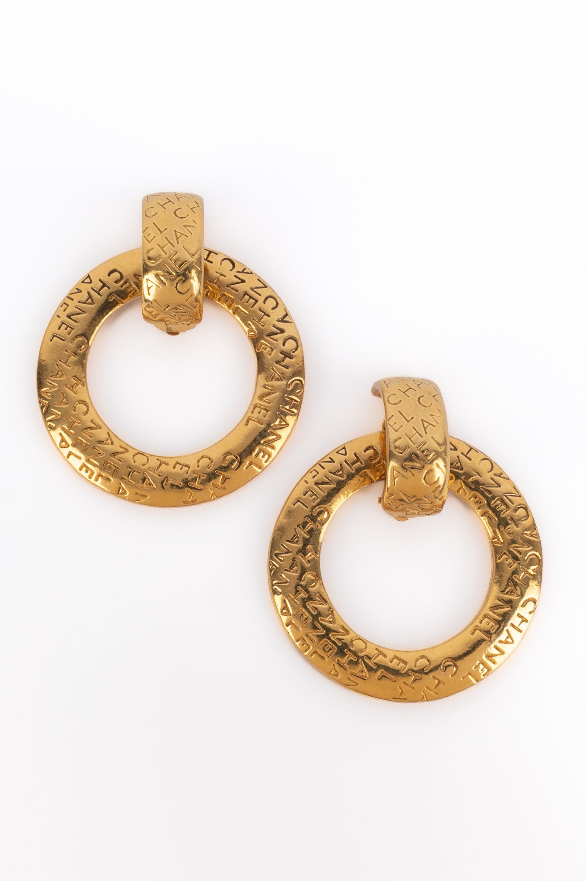 Boucles d'oreilles créoles Chanel 1980's