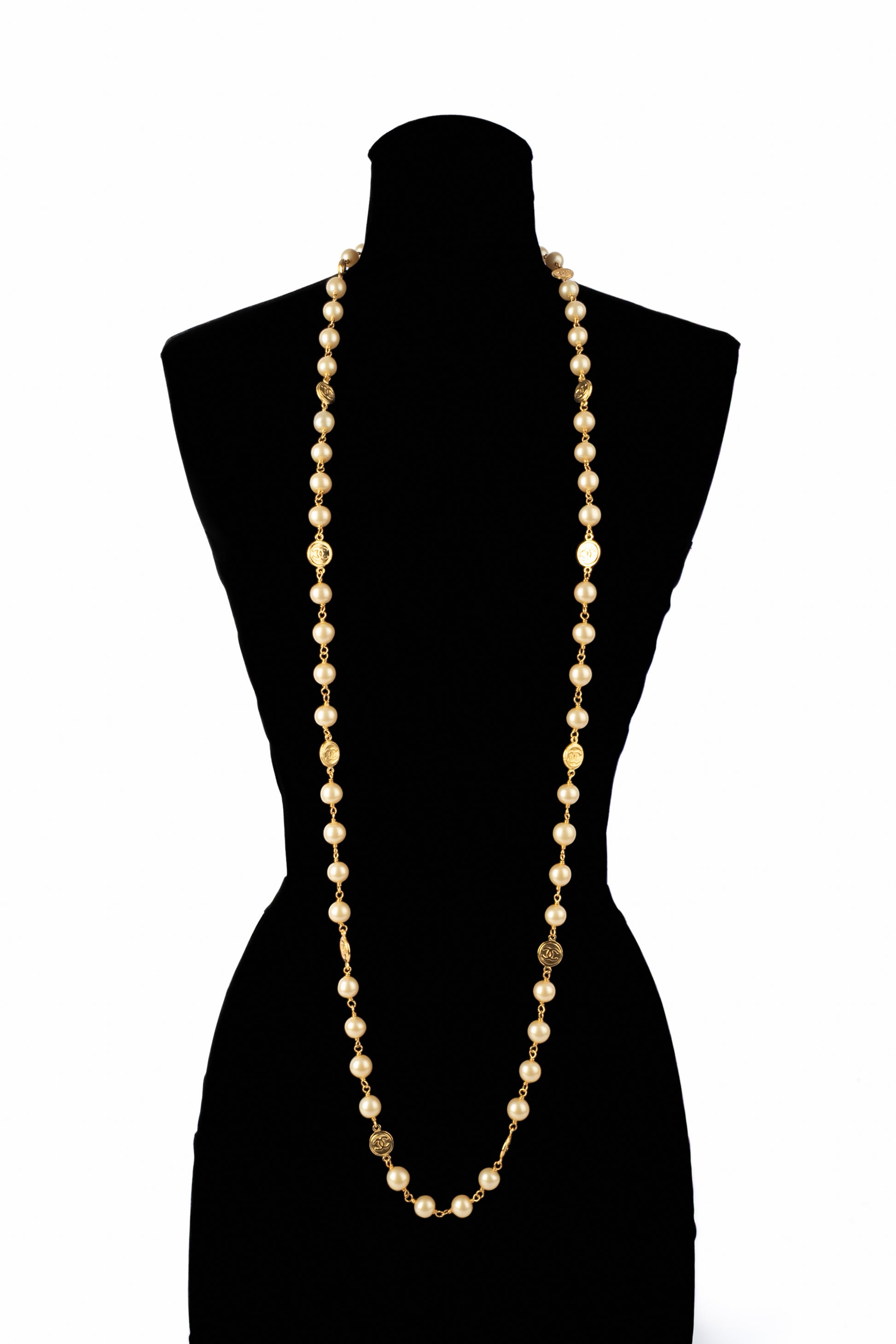 Collier de perles Chanel 