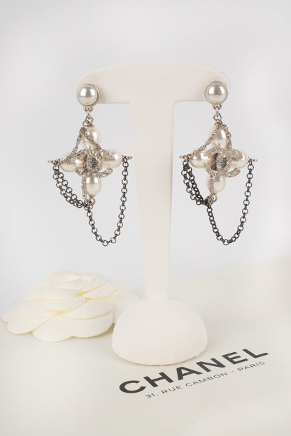 Boucles d'oreilles croix Chanel