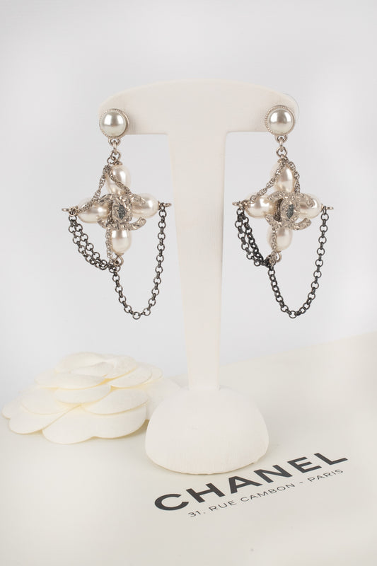 Boucles d'oreilles croix Chanel