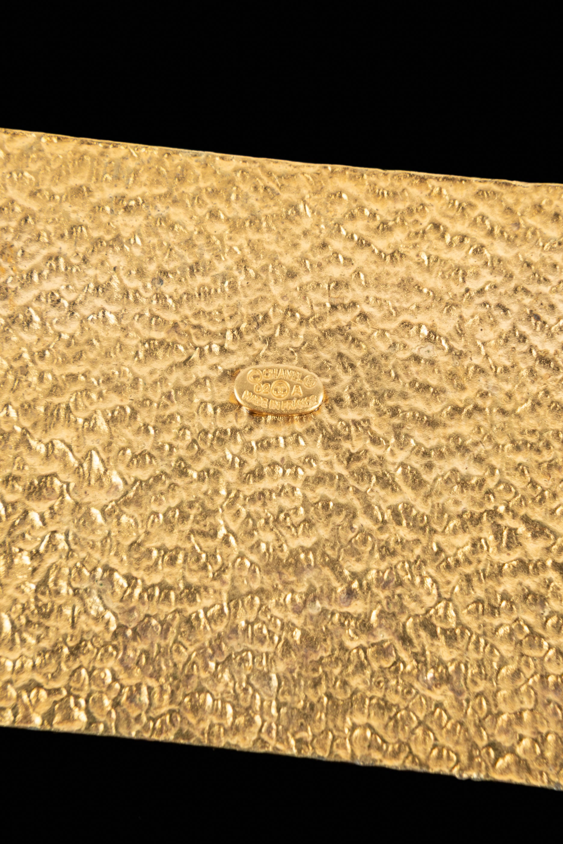 Broche "sac" Chanel 2002