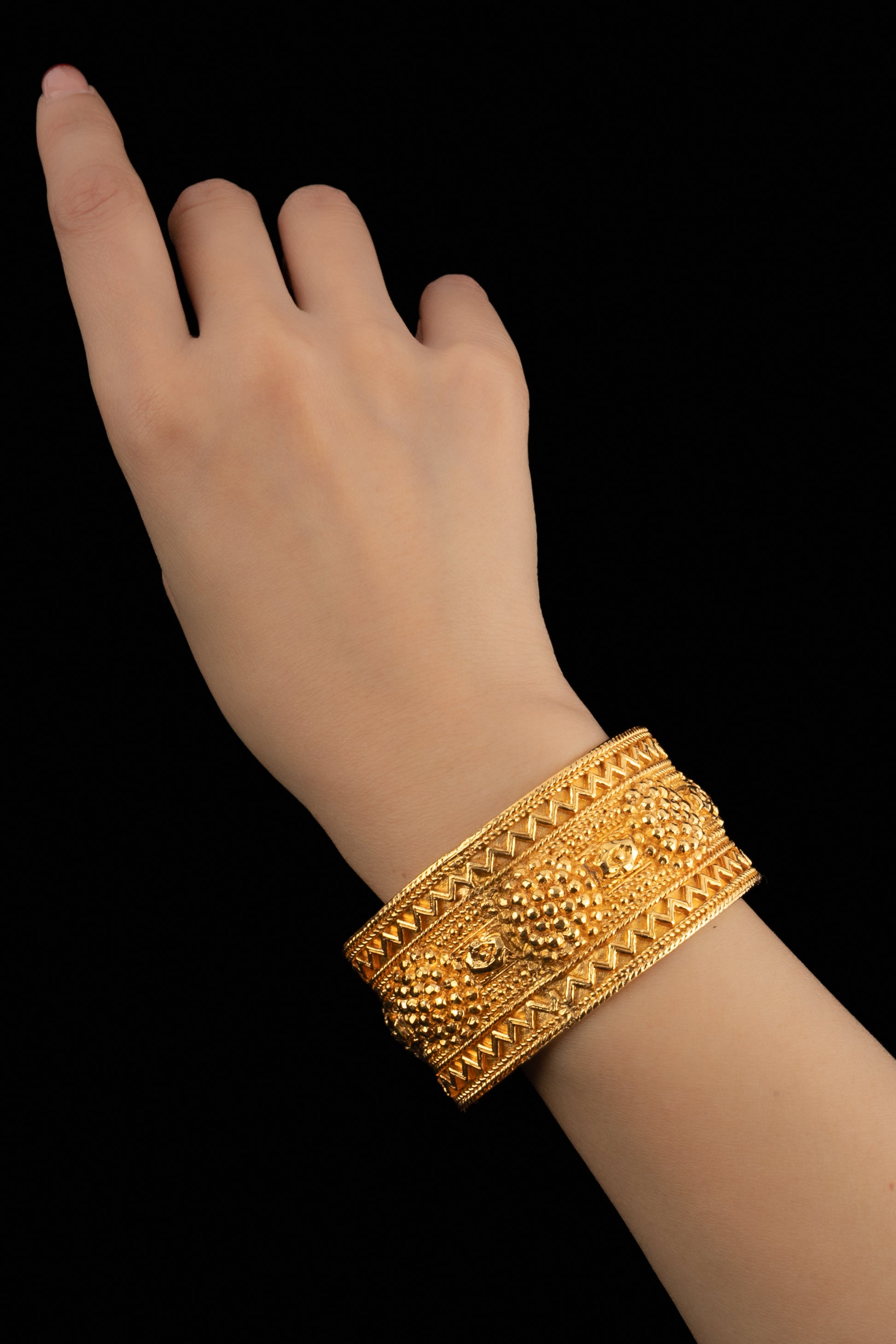 Bracelet manchette Chanel 1985's