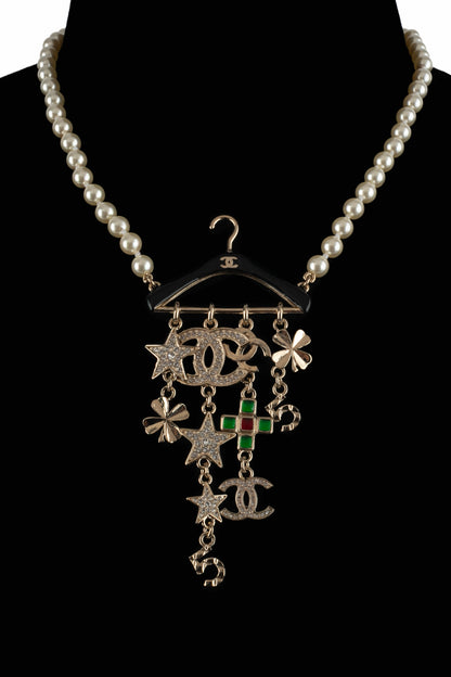 Collier cintre Chanel 2023