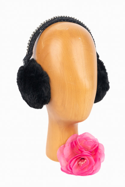 Cache-oreilles Chanel 2000's