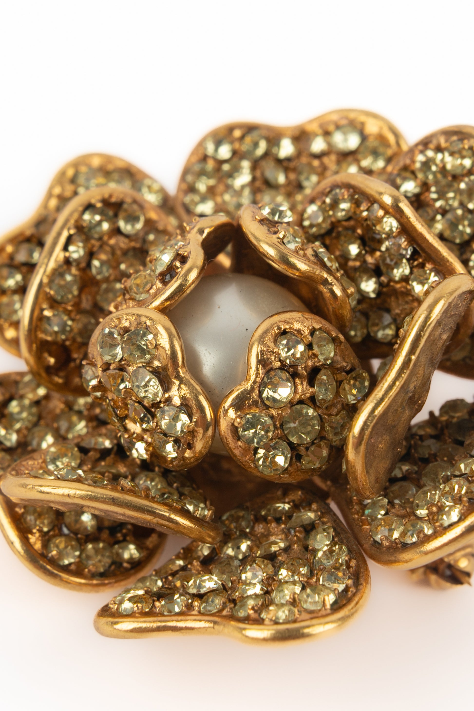 Collier camélia Chanel 1980's