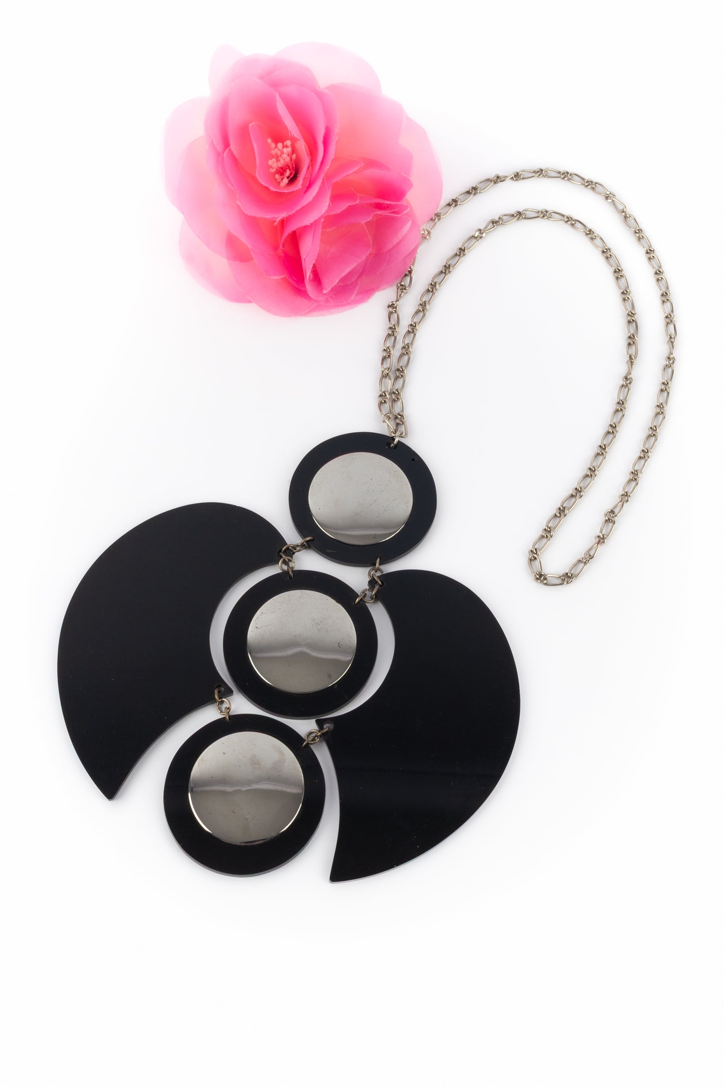 Collier Pierre Cardin (Attribué à)