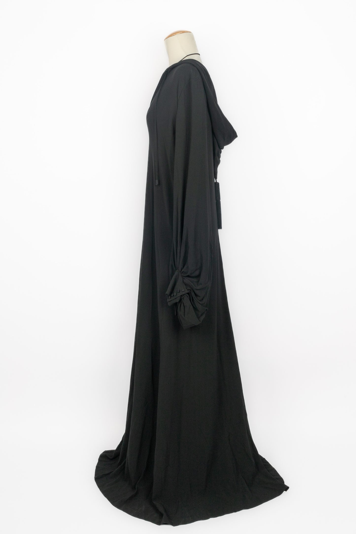 Longue robe à capuche Yves Saint Laurent