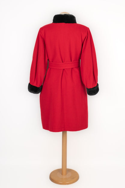 Manteau rouge Yves Saint Laurent