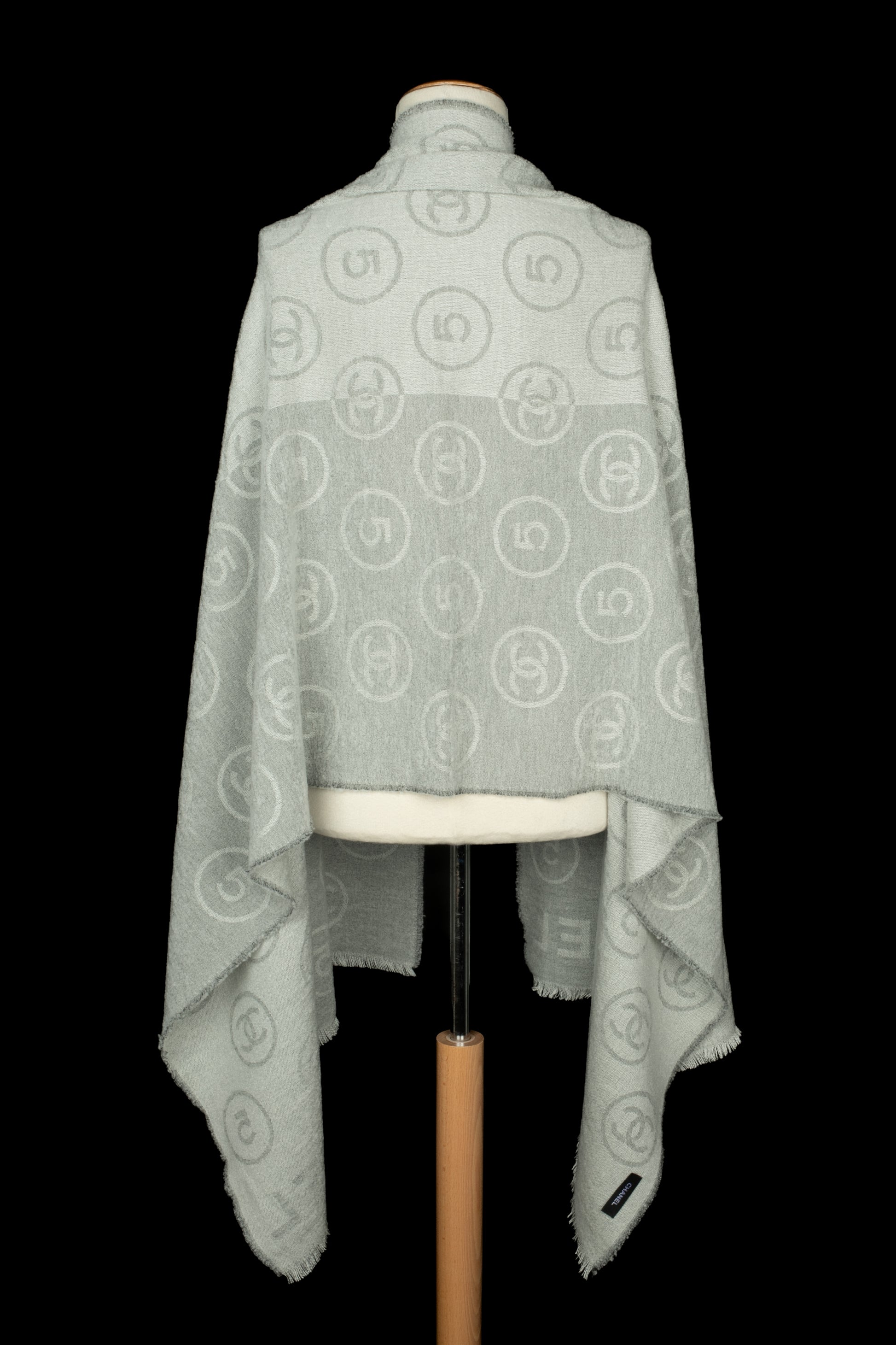 Écharpe en laine Chanel