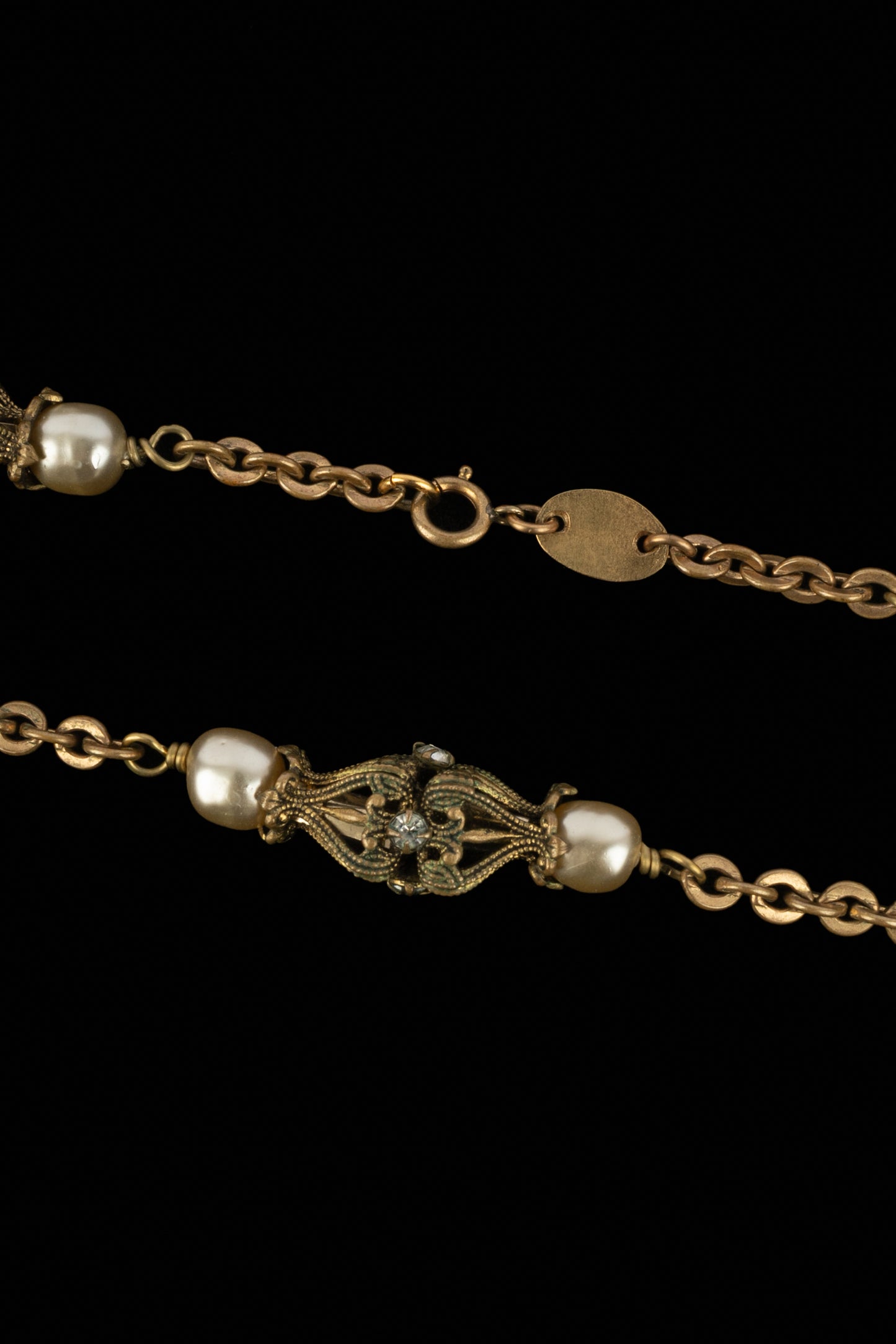 Collier sautoir Chanel Epoque Coco