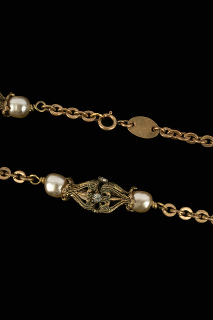 Collier sautoir Chanel Epoque Coco