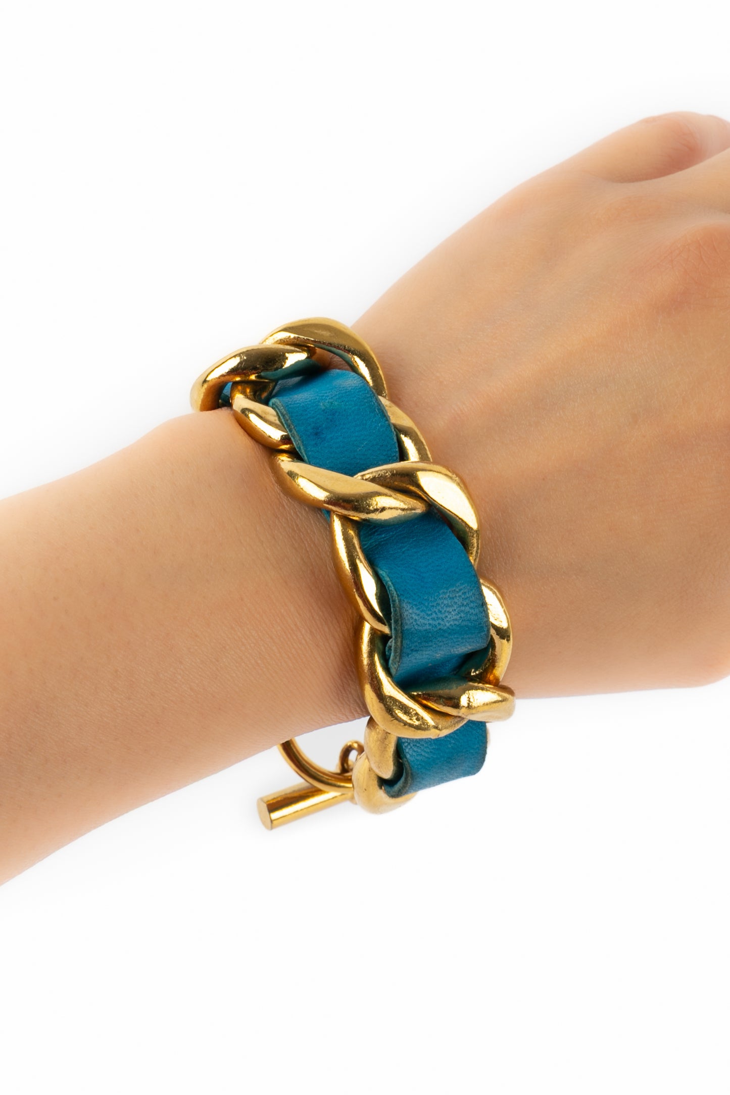 Bracelet en cuir Chanel 