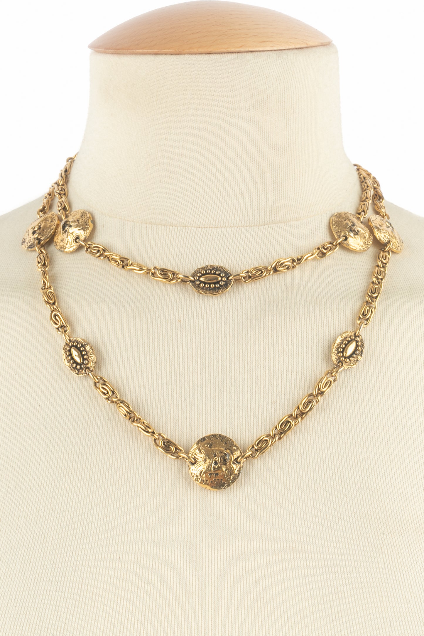 Collier "tête de lion" Chanel