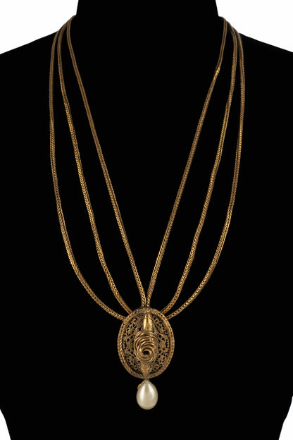 Collier Chanel époque Coco