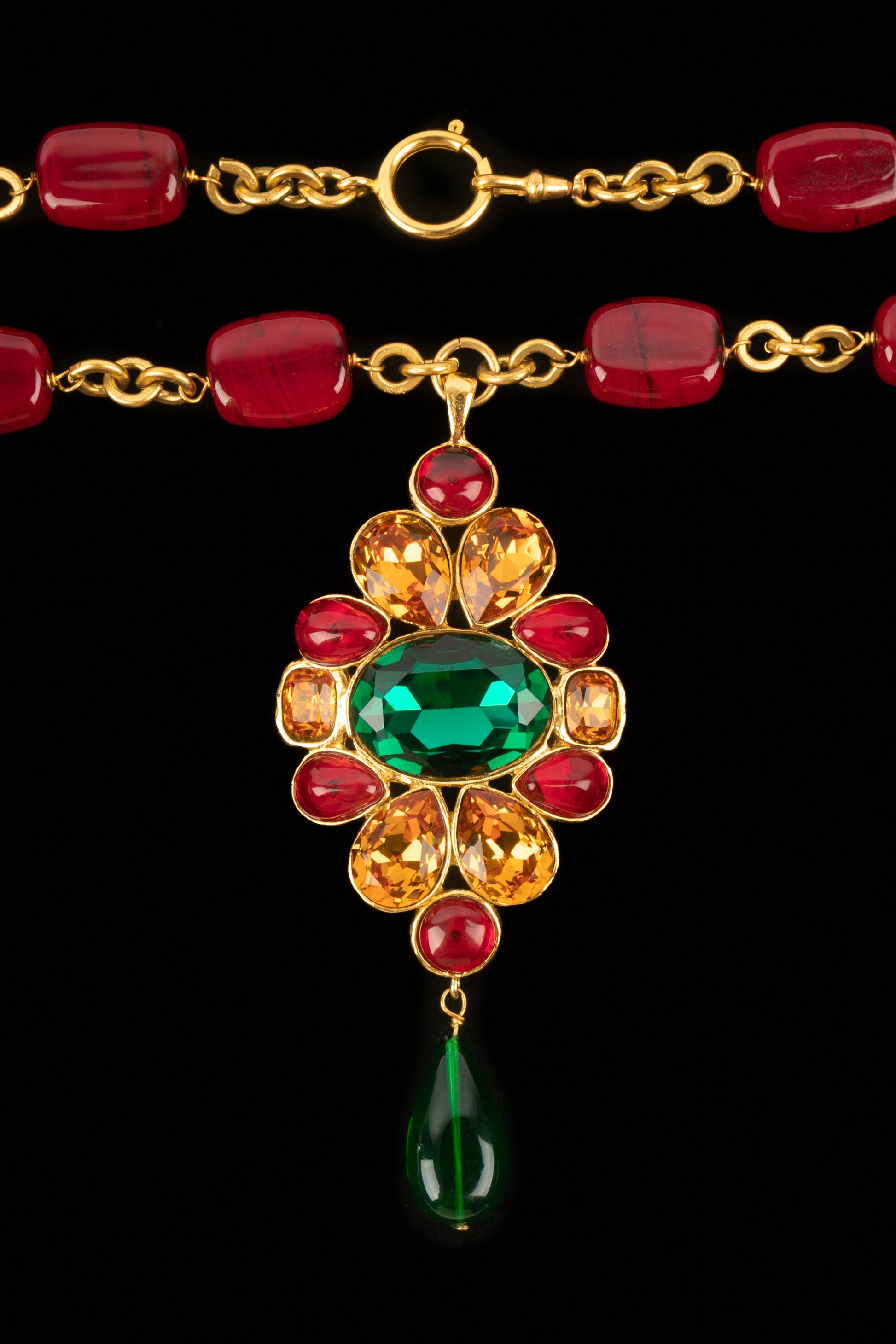 Collier pendentif Chanel 1990's