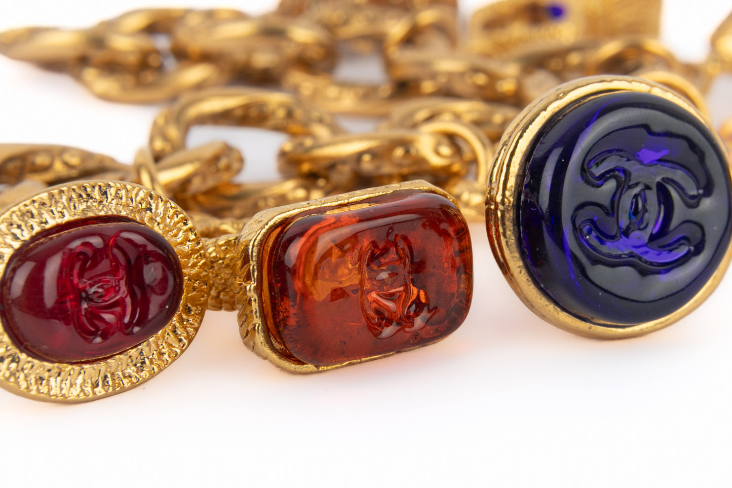 Bracelet "sceaux" Chanel 1993