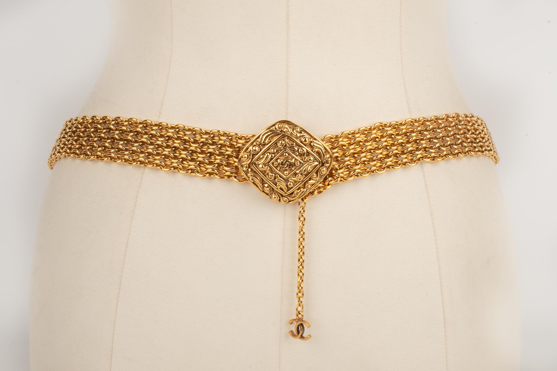 Ceinture dorée Chanel 1980's