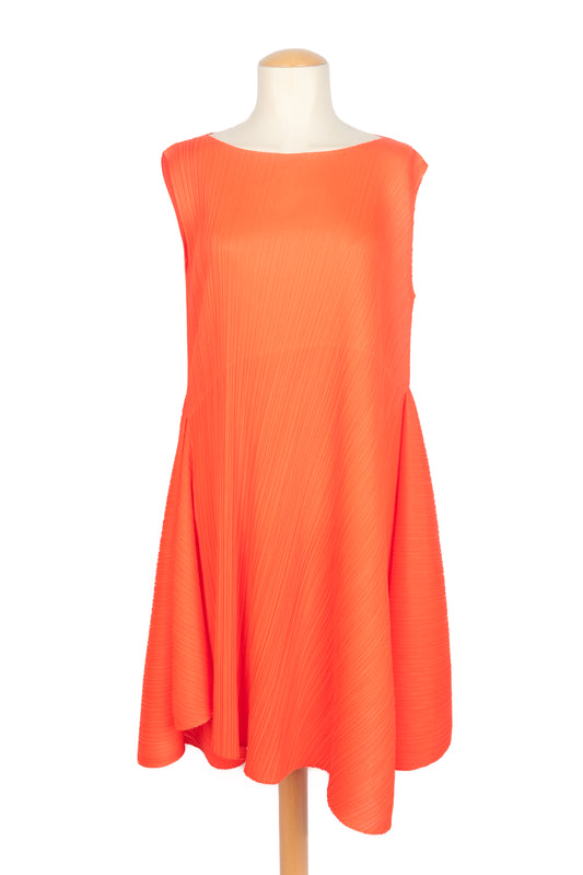 Robe orange Pleats Please Issey Myiake