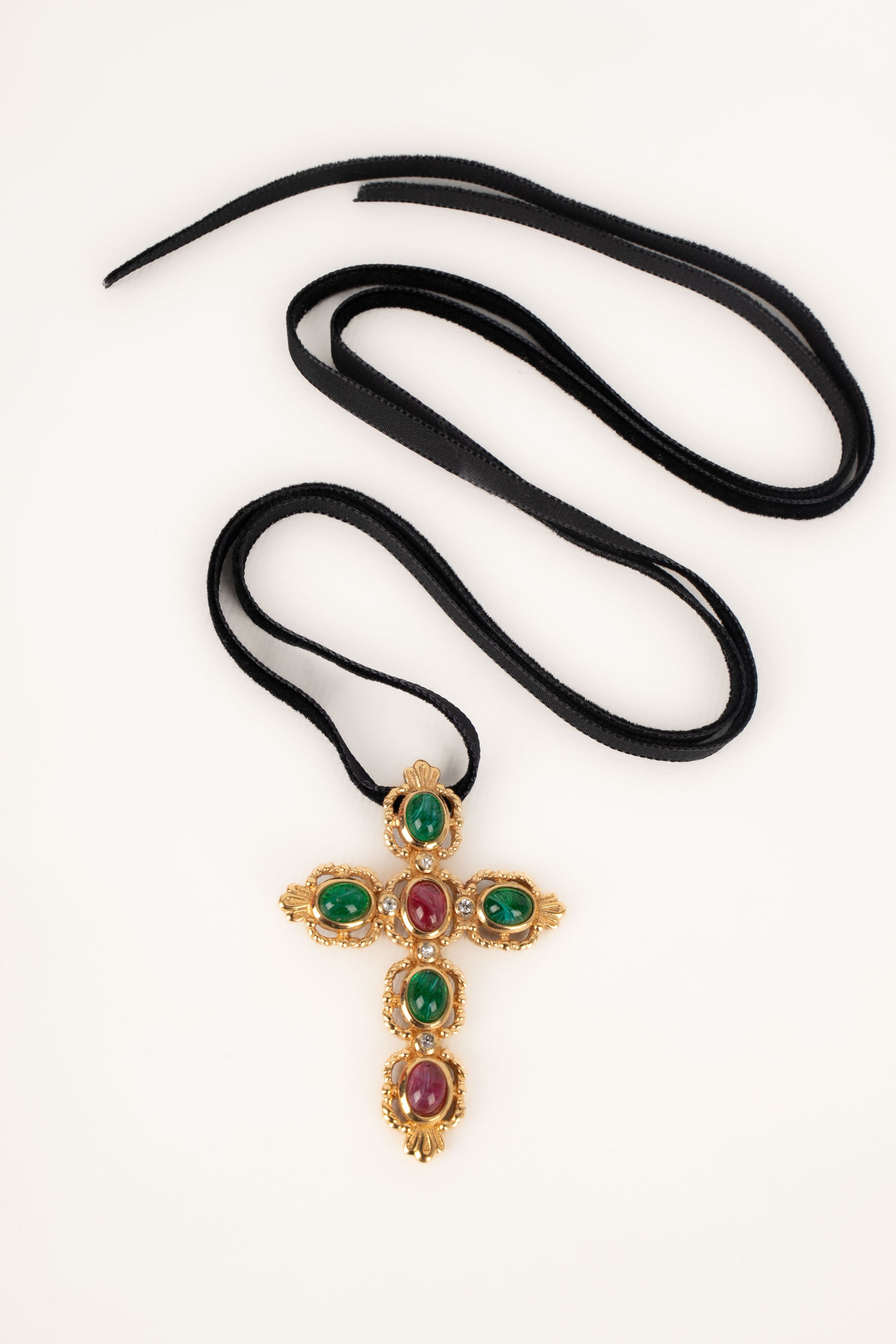 Collier croix Christian Dior