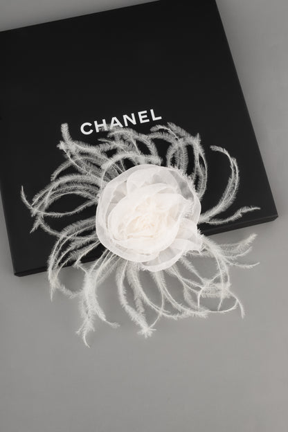 Broche camélia Chanel