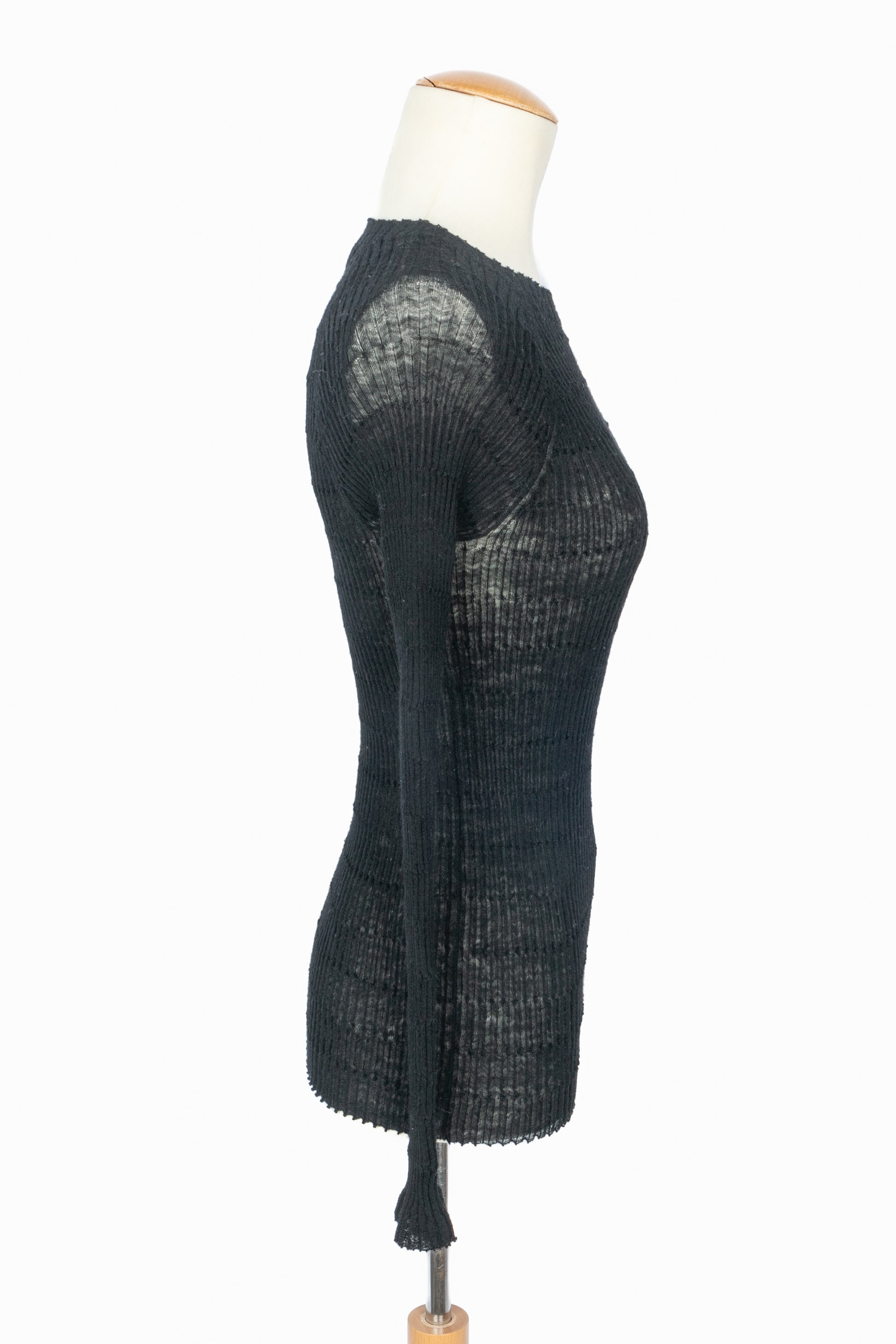 Pull noir Chanel Pre Fall 2016