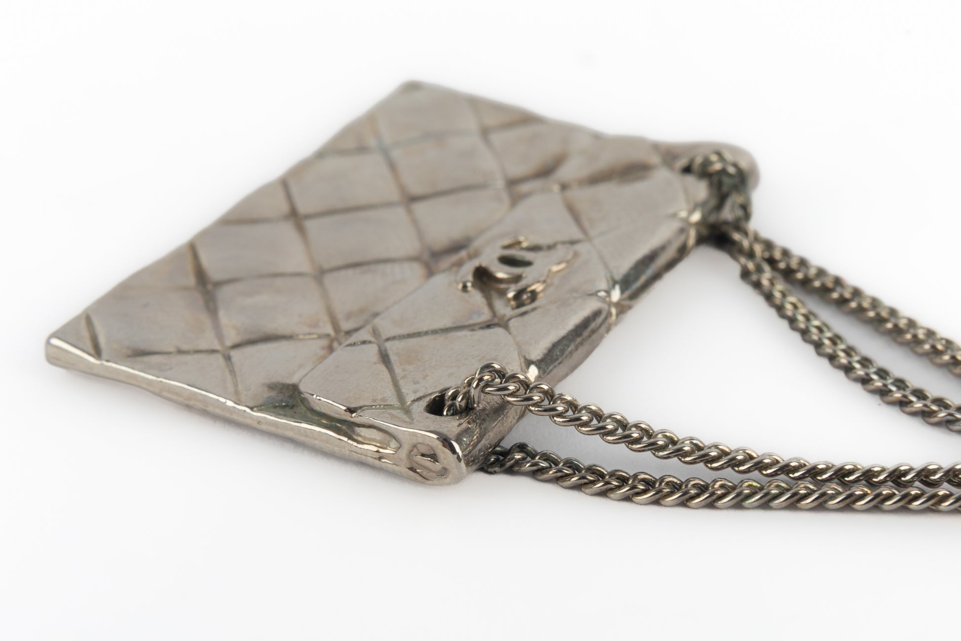 Broche "Sac à main" Chanel