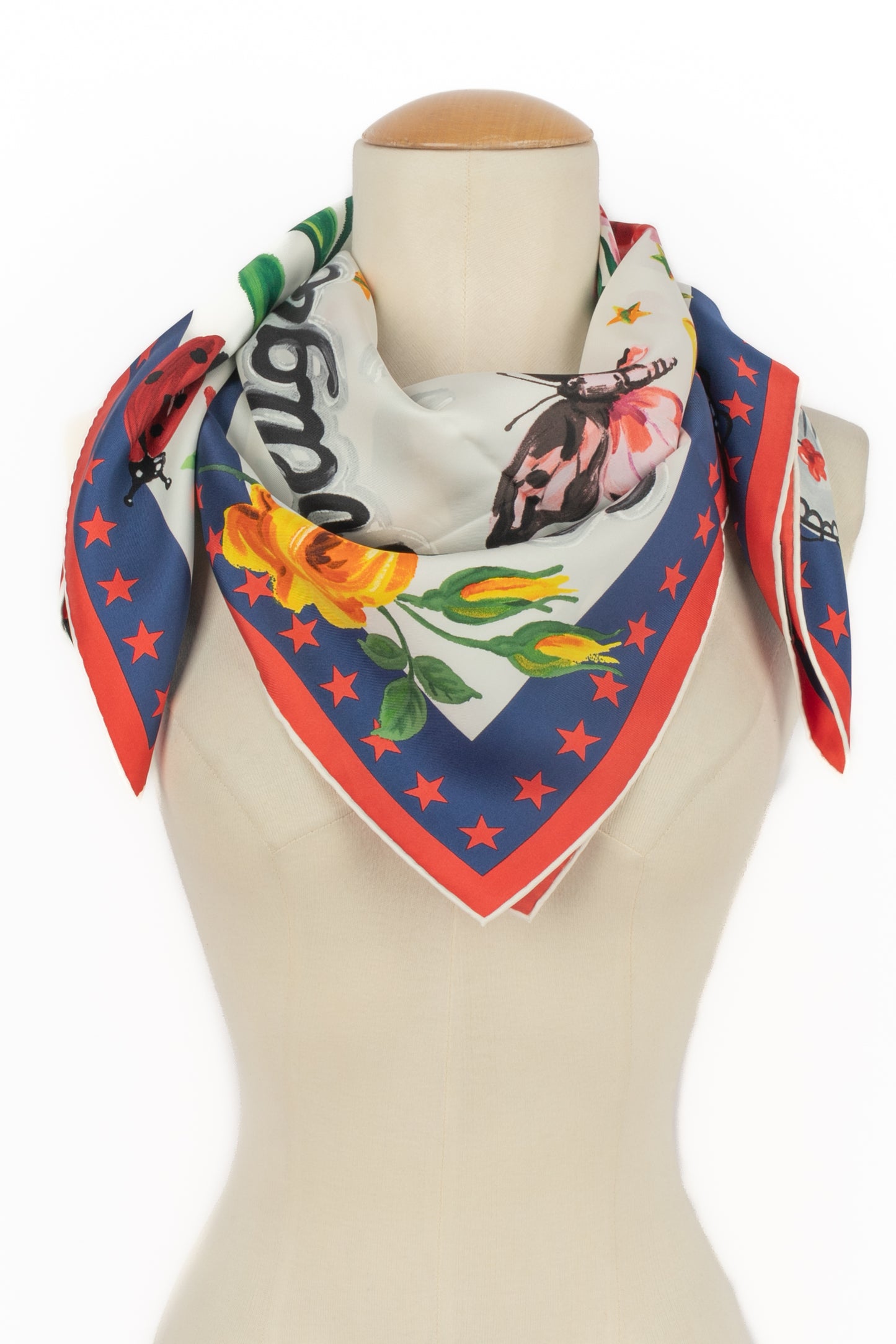 Carré de soie "L’Aveugle Par Amour" Gucci Garden Mini sera