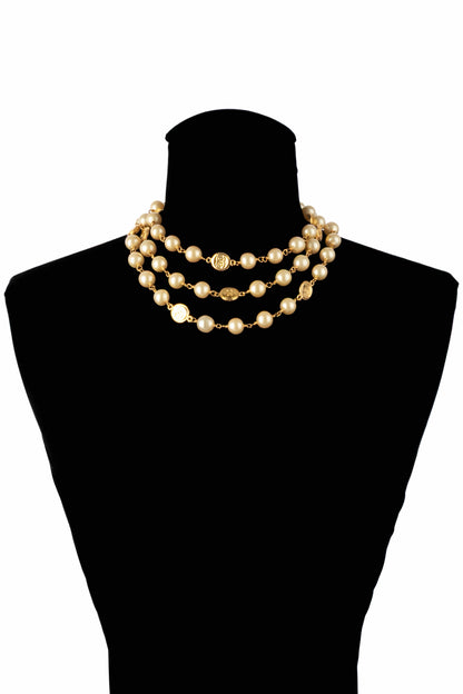 Collier de perles Chanel 