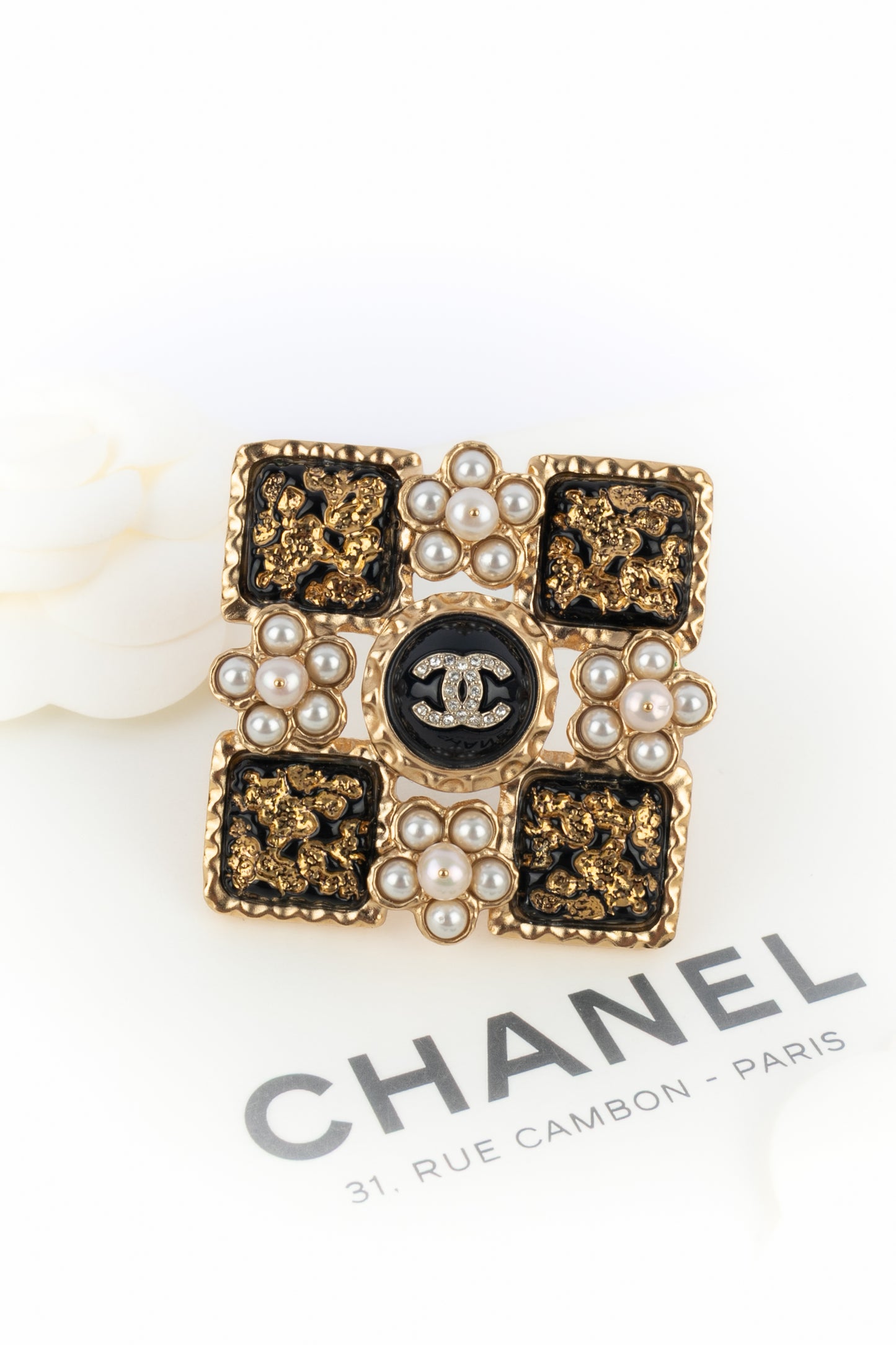 Broche Chanel Printemps 2024