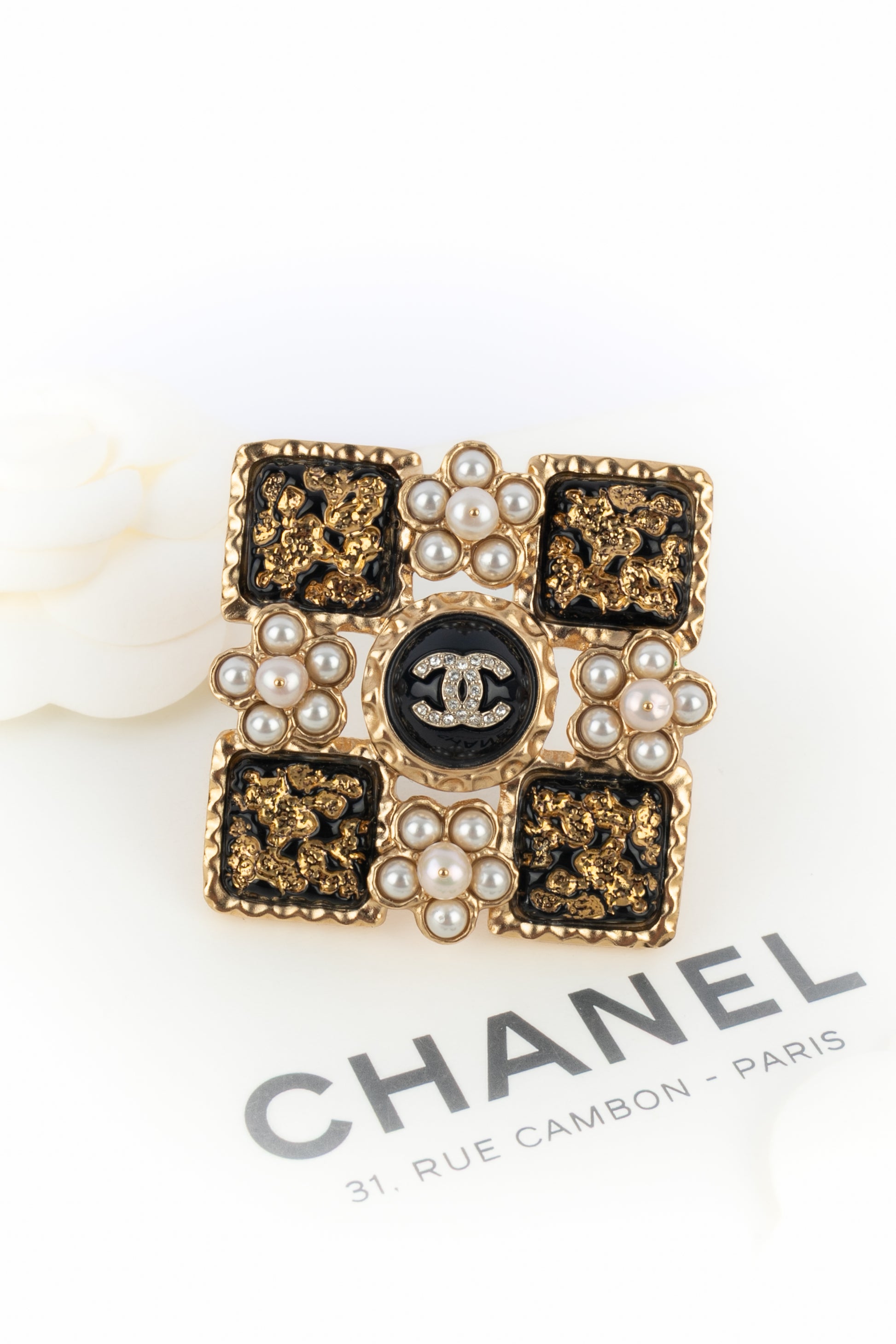 Broche Chanel Printemps 2024