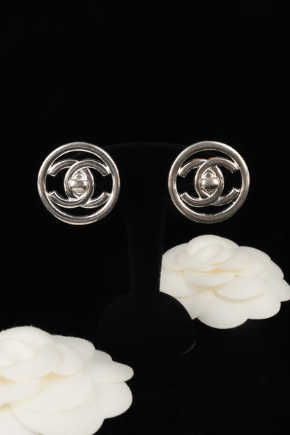 Boucles d'oreilles tourniquet Chanel