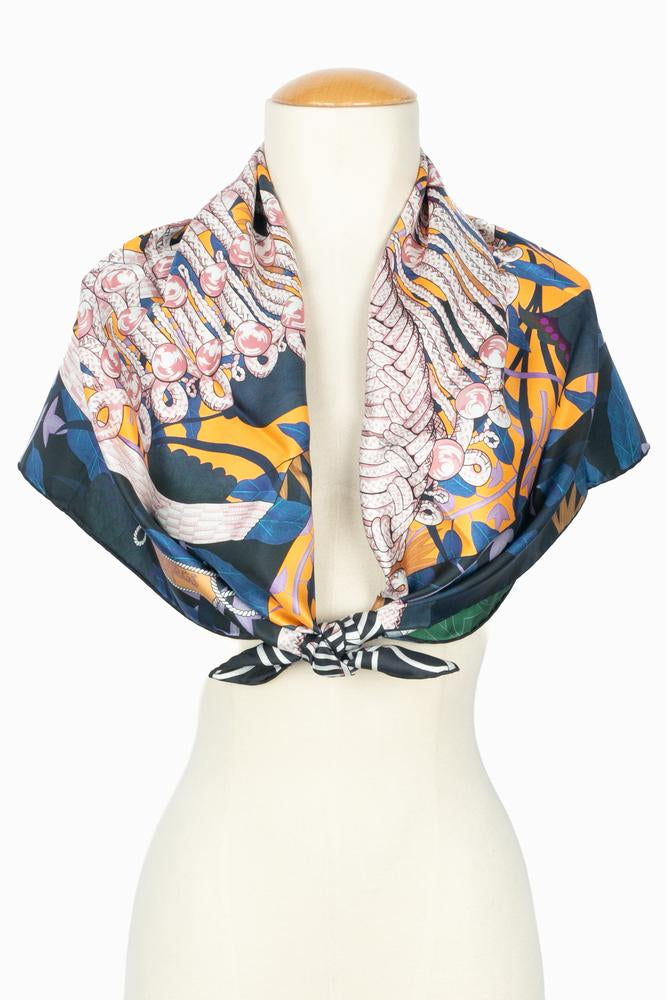 Foulard / Carré "Brandebourgs Fleuris" double face Hermès