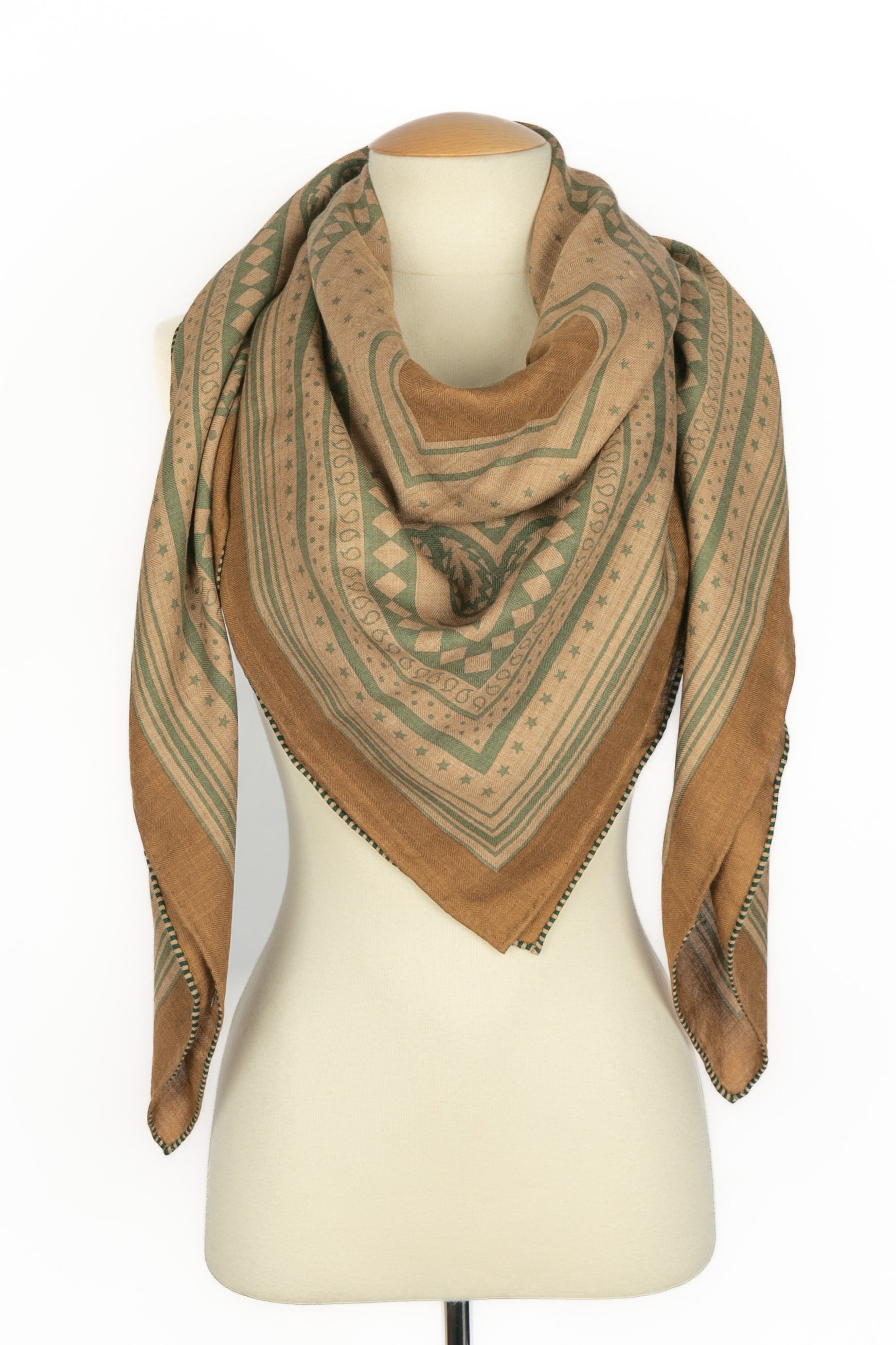 Châle "Les Roues de Phaéton" Hermès