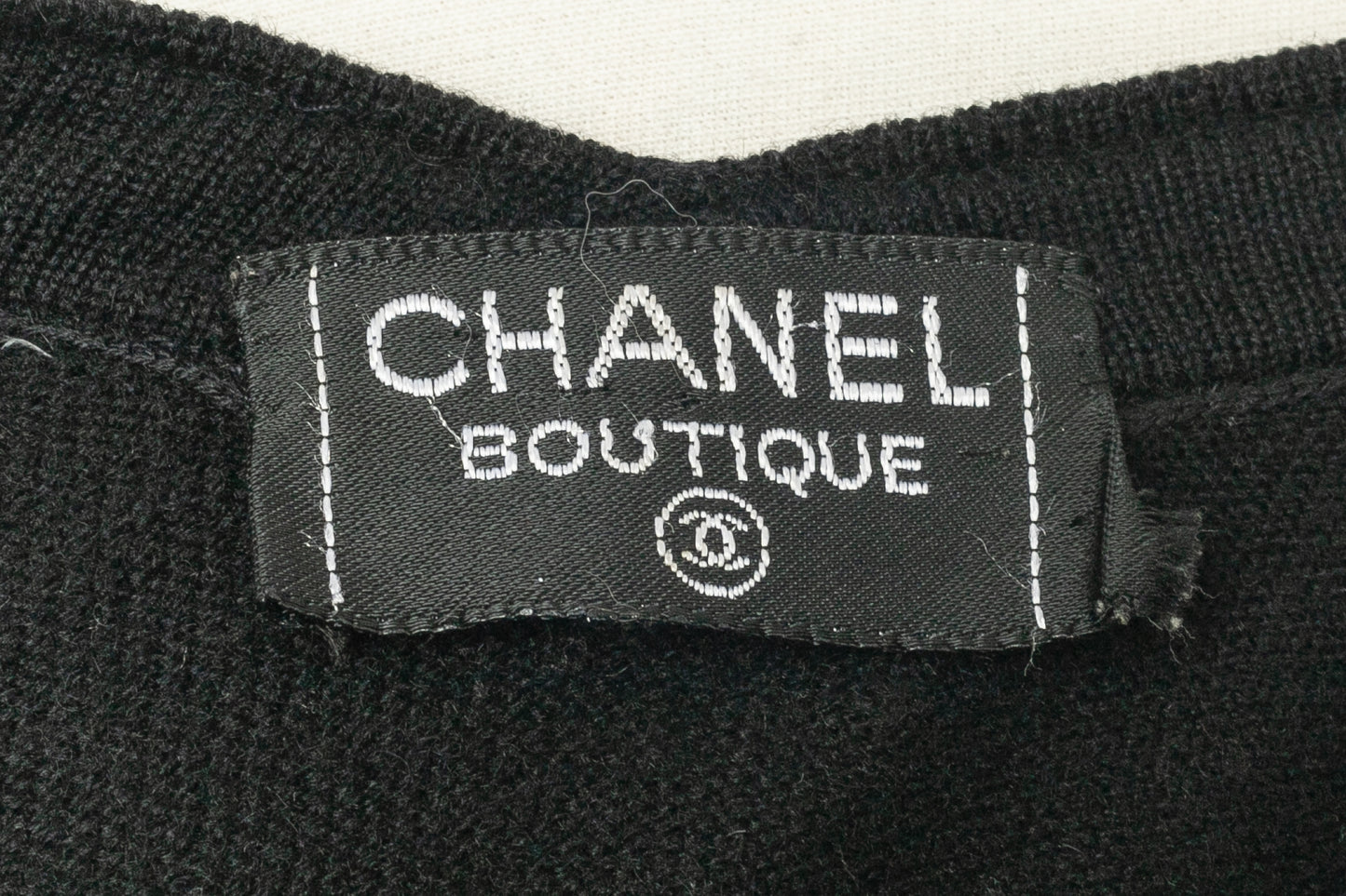 Cardigan noir Chanel