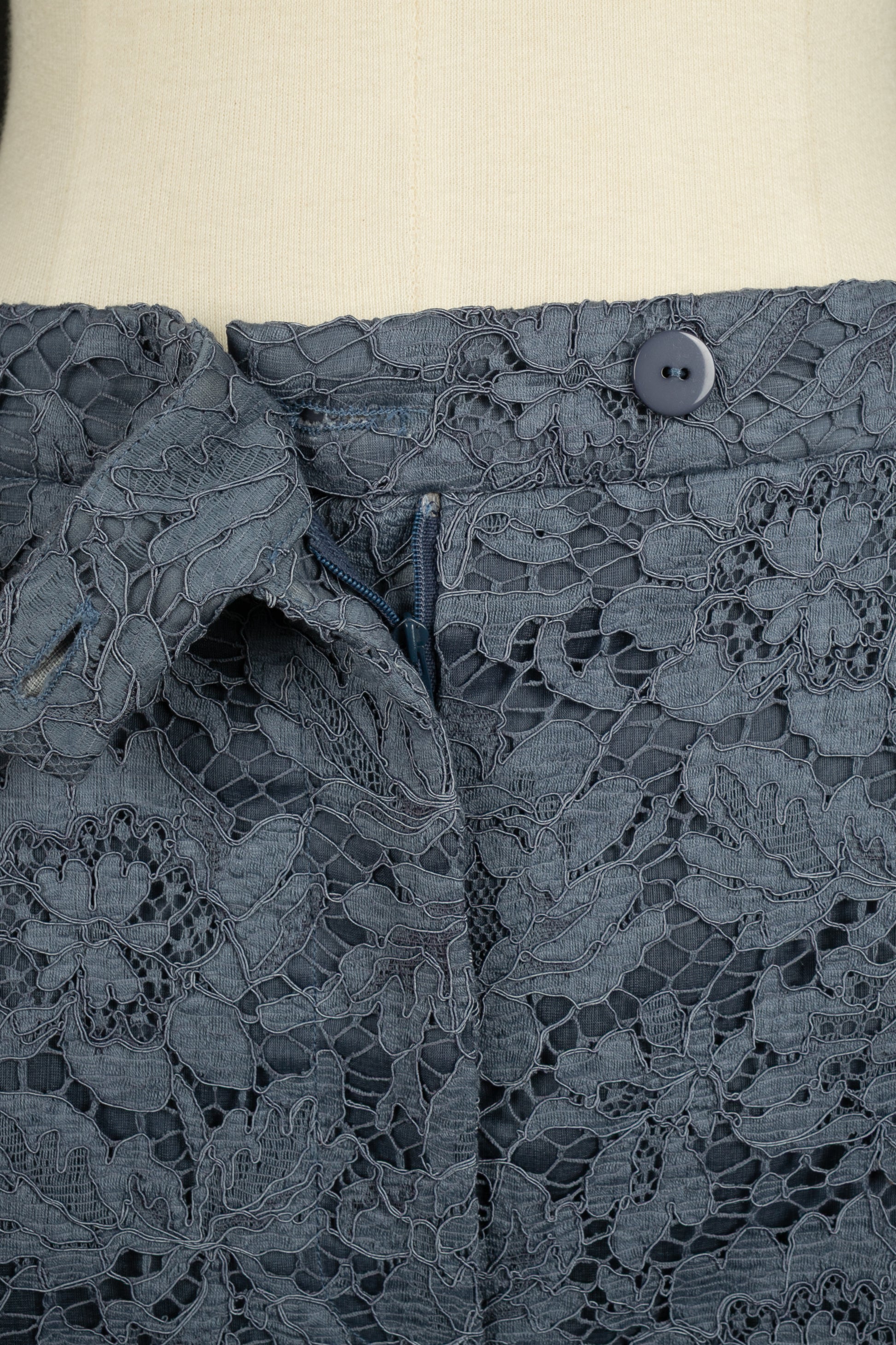 Short en dentelle bleue Valentino 