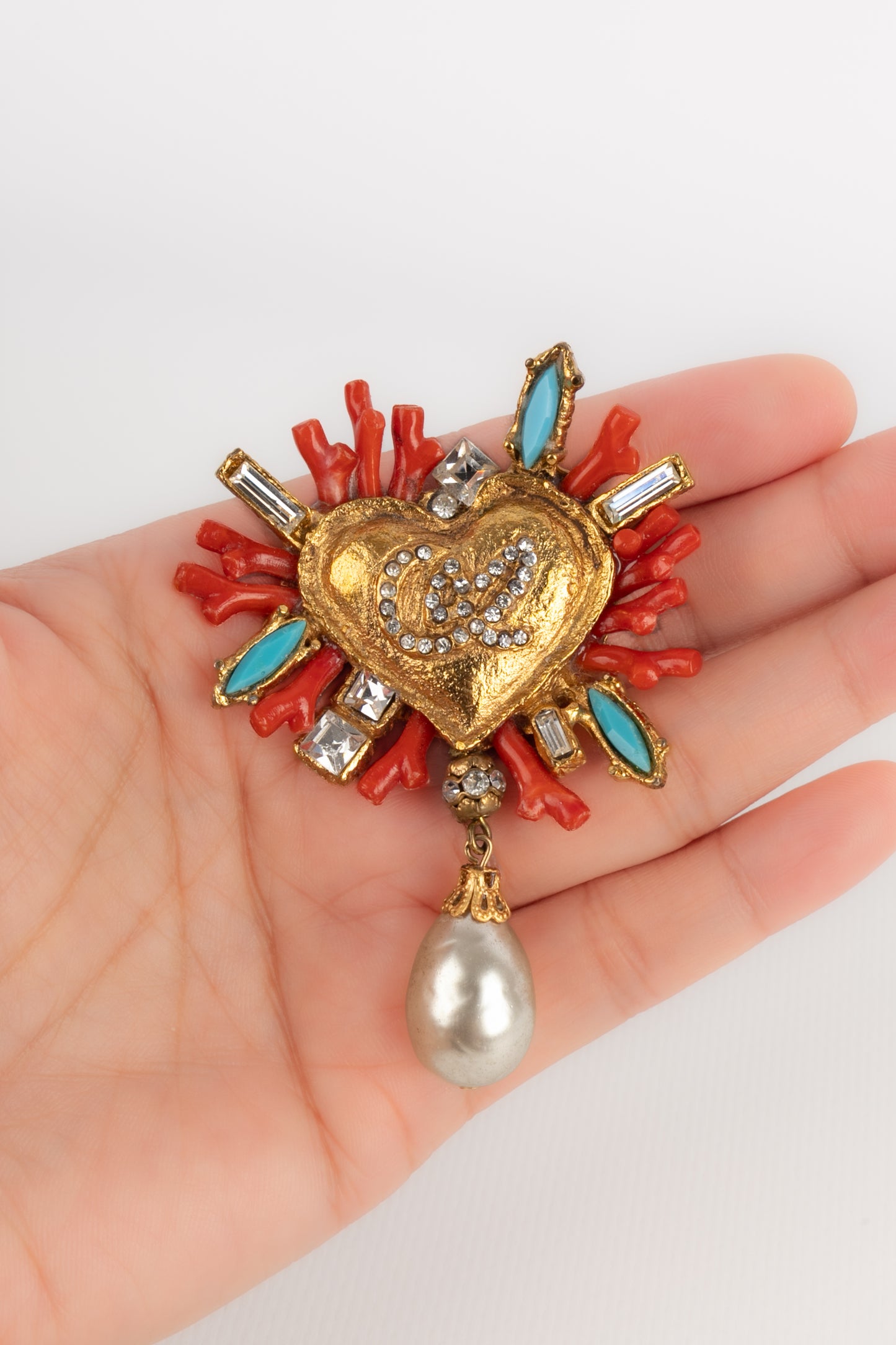 Broche coeur Christian Lacroix