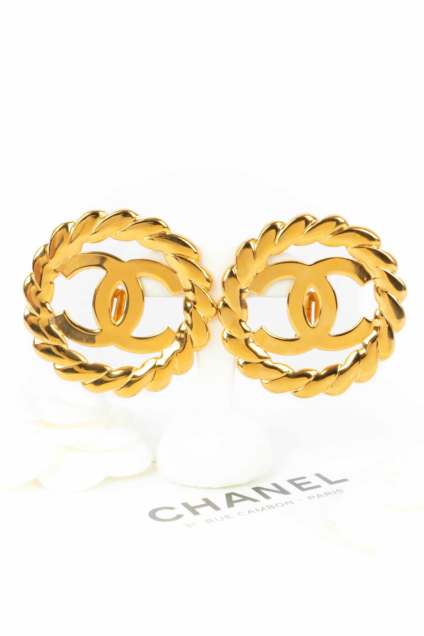 Boucles d'oreilles cc Chanel 1990's