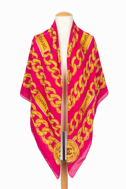 Grand foulard Chanel 