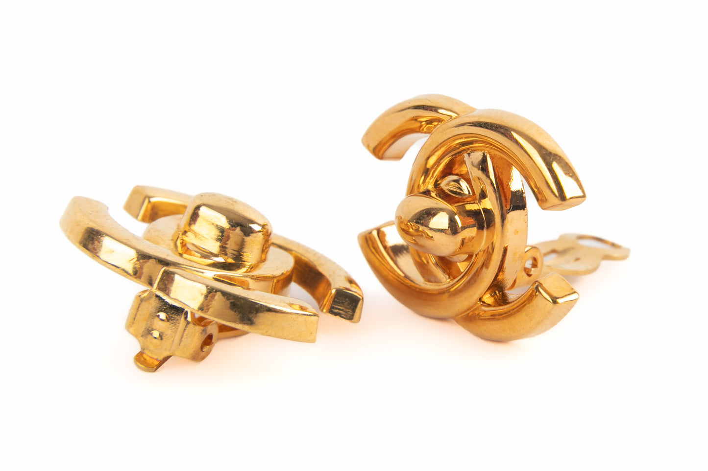 Boucles d'oreilles tourniquet Chanel 1996