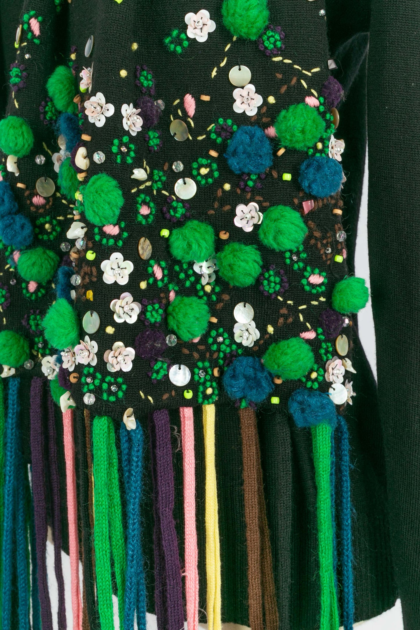 Pull brodé Christian Lacroix