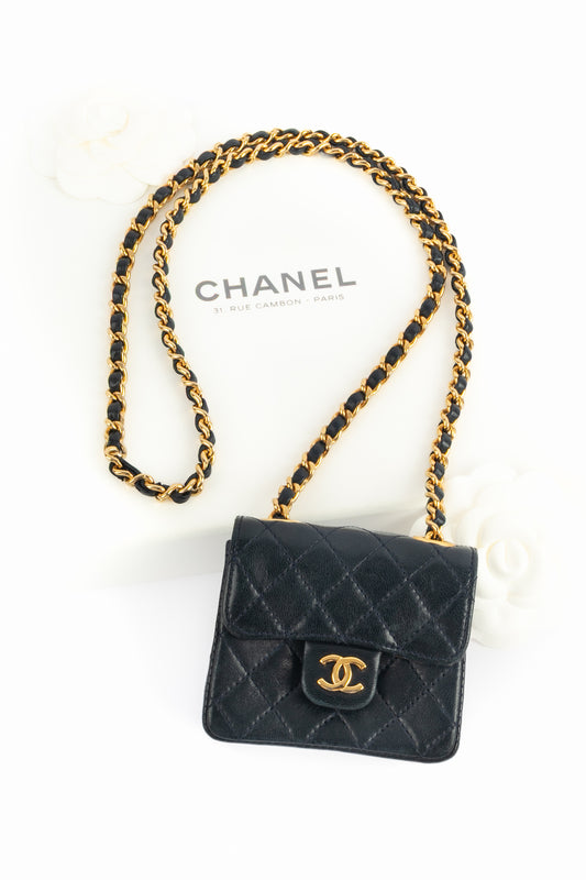Sac "Classique Micro" Chanel circa 1990