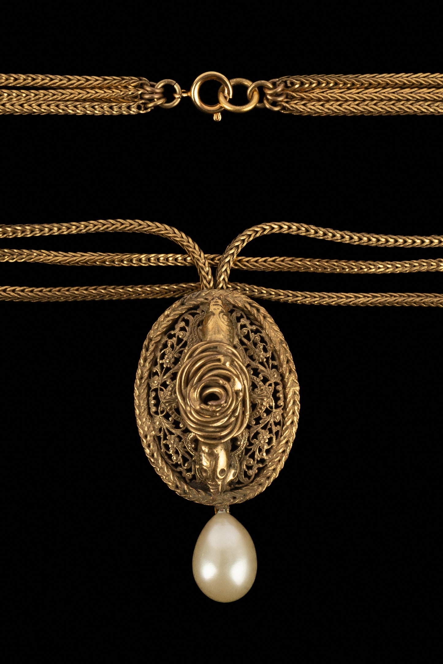 Collier Chanel époque Coco