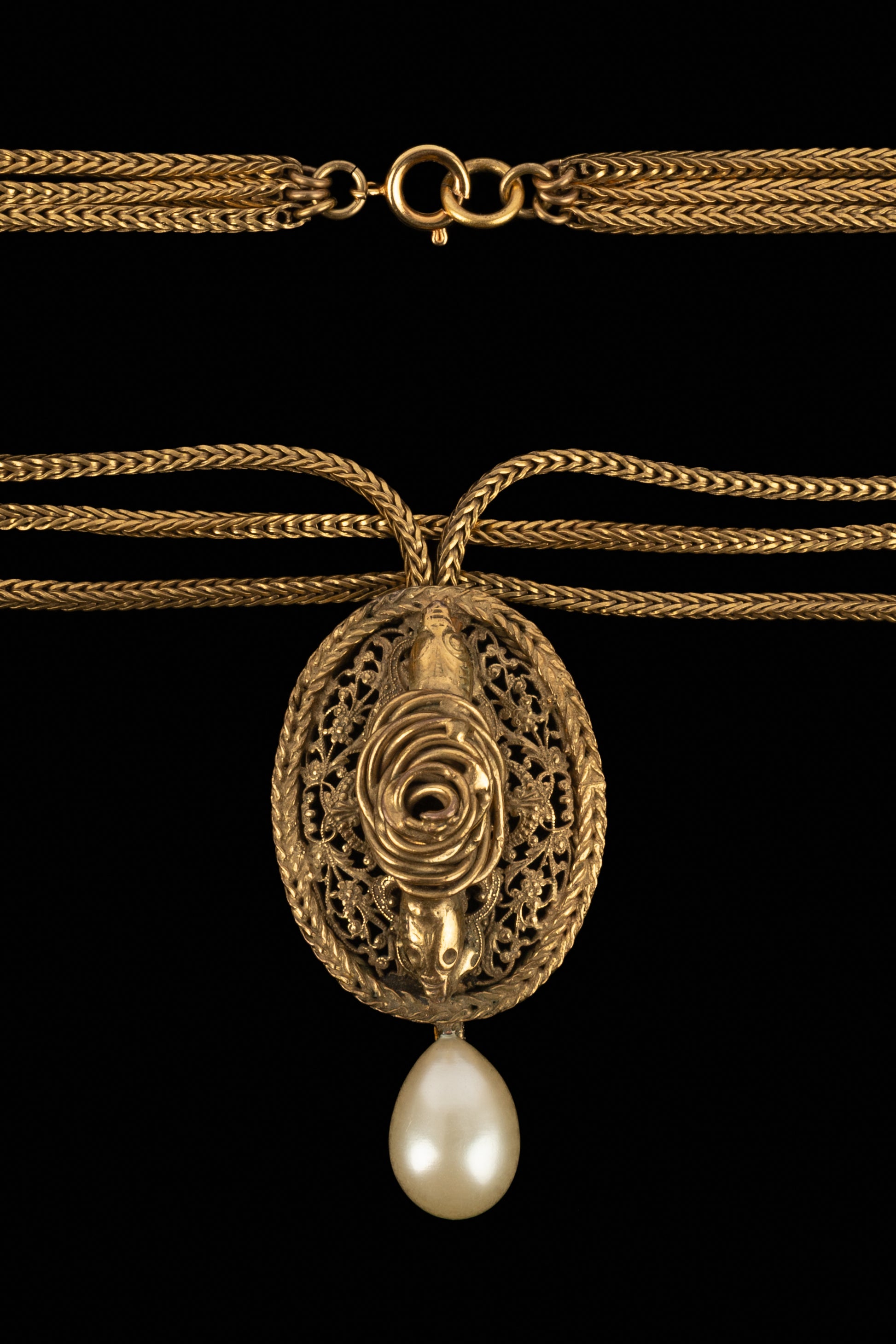 Collier Chanel époque Coco