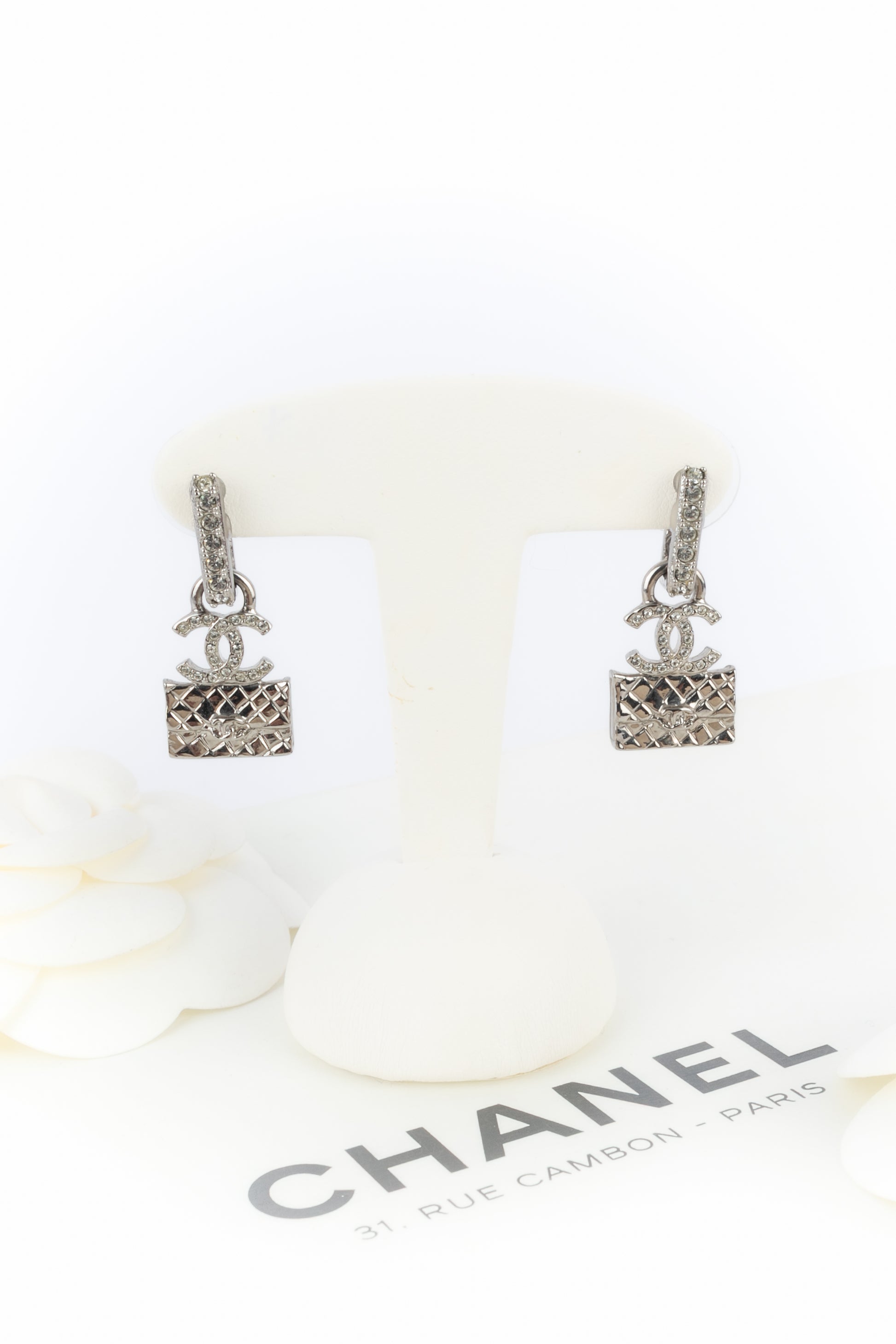 Boucles d'oreilles "flacon de parfum" Chanel 2023